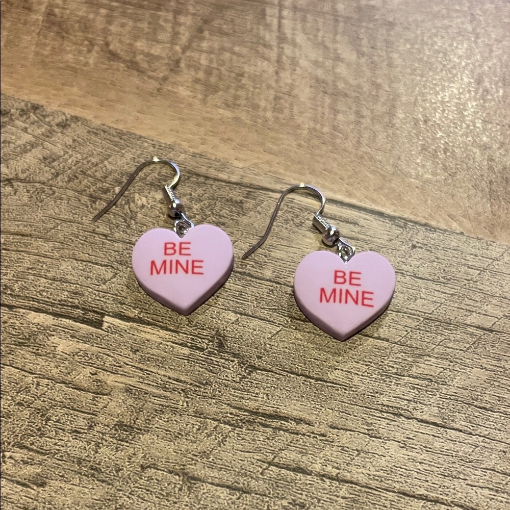 Valentine 'Be Mine' Faux Candy Earrings - Light Purple Hearts.